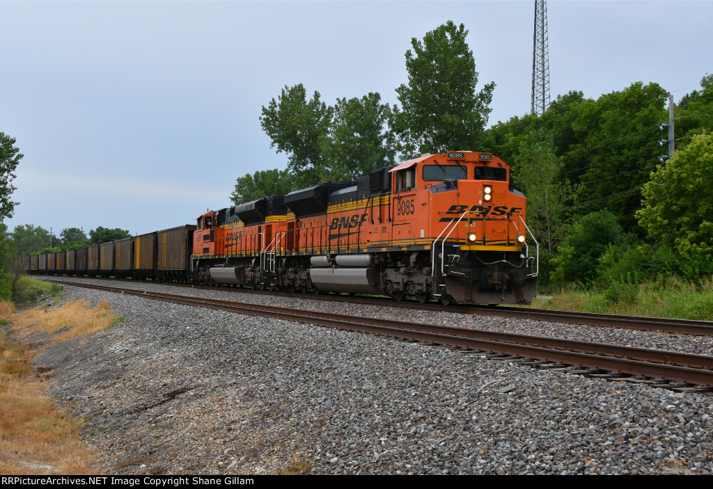 BNSF 9085